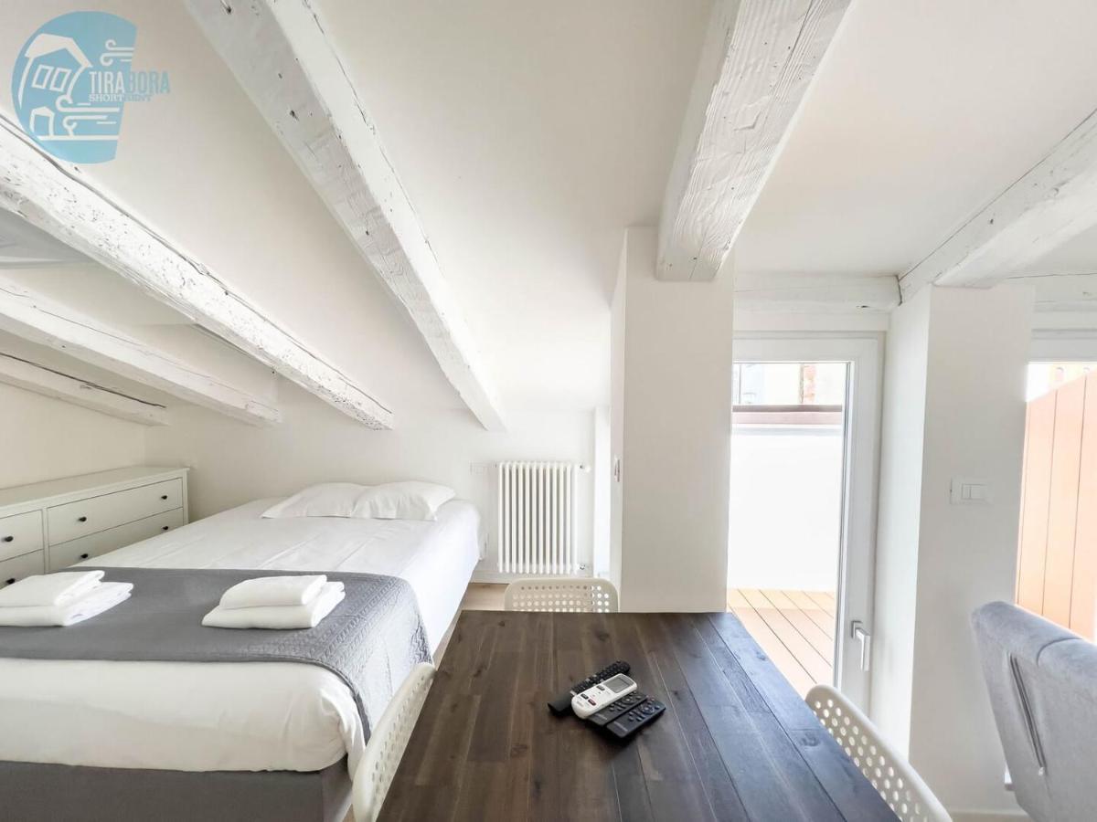 Ferienwohnung Corridoni 4C Tirabora Short Rent Triest Exterior foto
